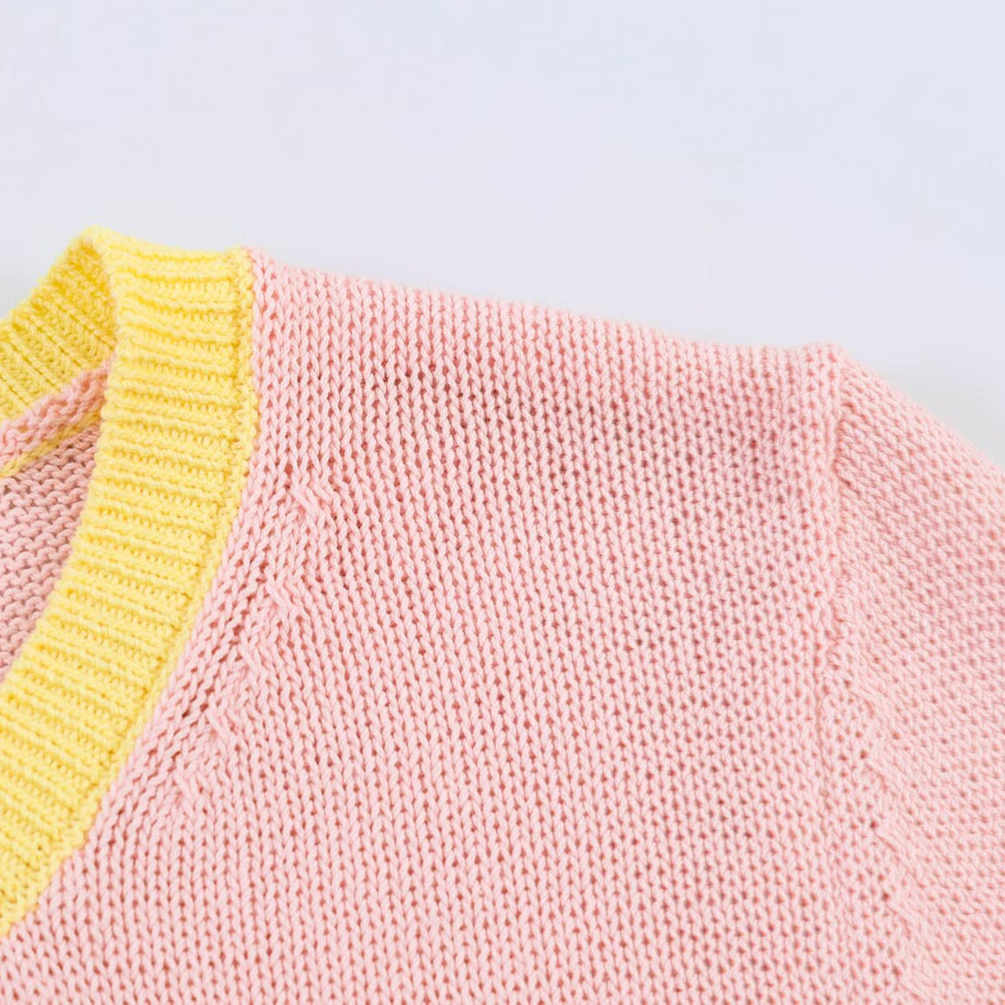 Hollow out splicing knitted fungus edge jacket
