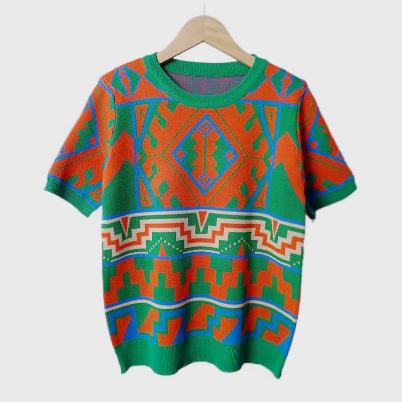 Stylish geometric color blocked short sleeved knitted sweater for women, with a niche design sense, wearing a slimming t-shirt for women