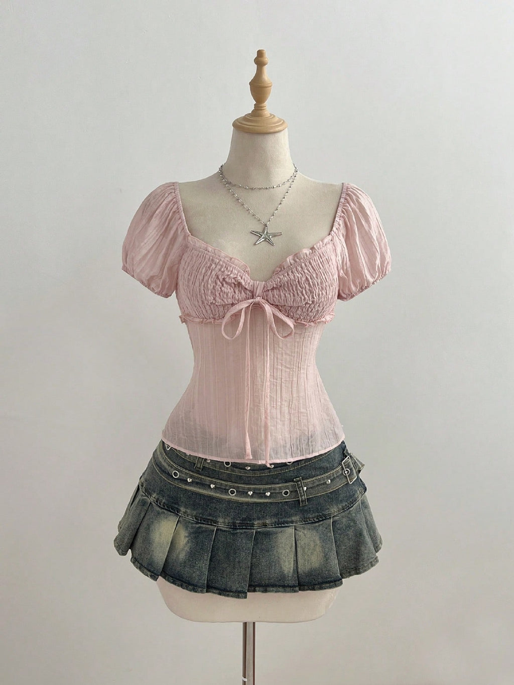 Bow tie tied short sleeved women's shirt