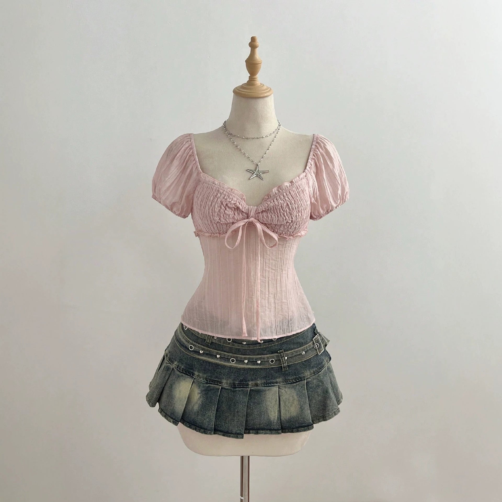 Bow tie tied short sleeved women's shirt