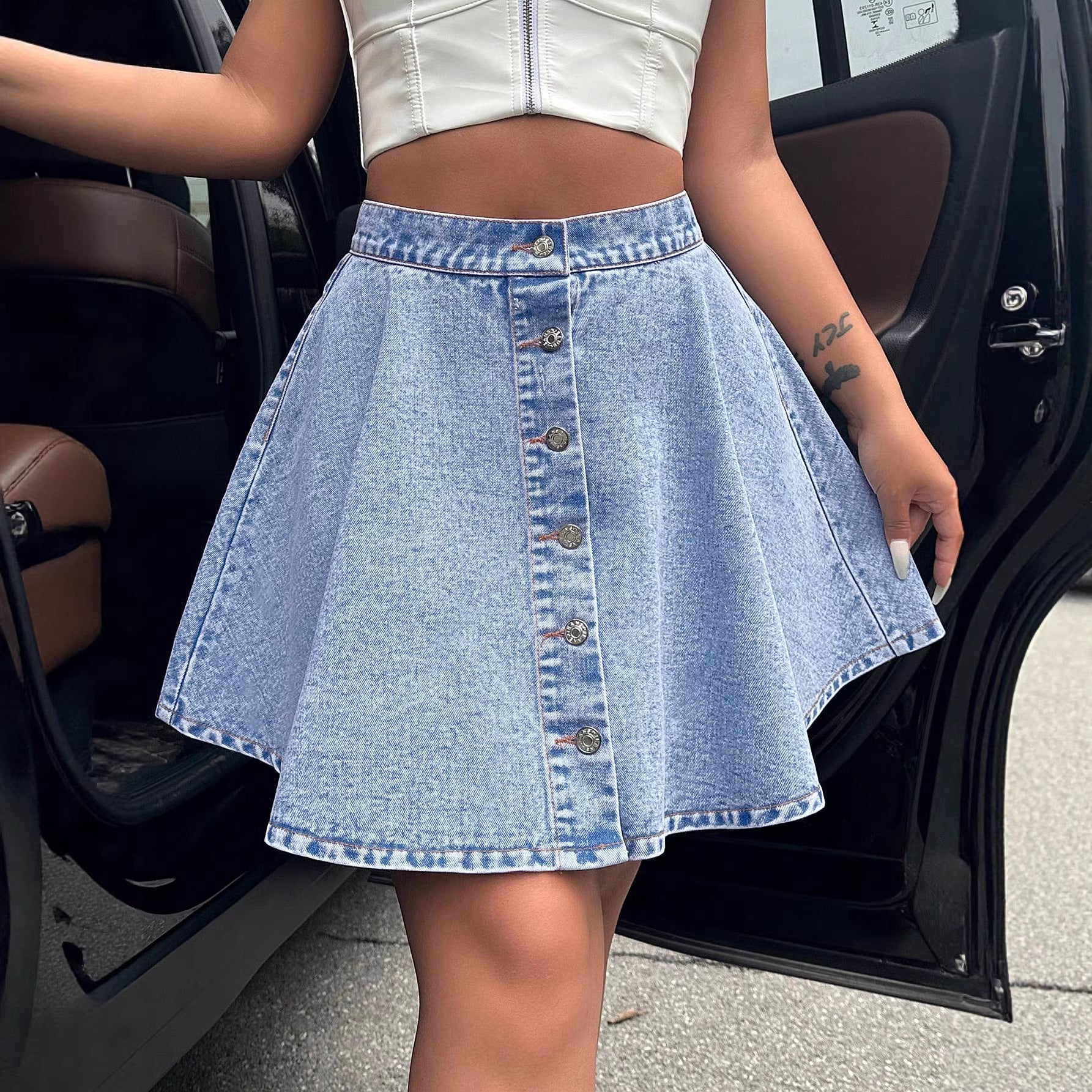 High waisted loose denim skirt