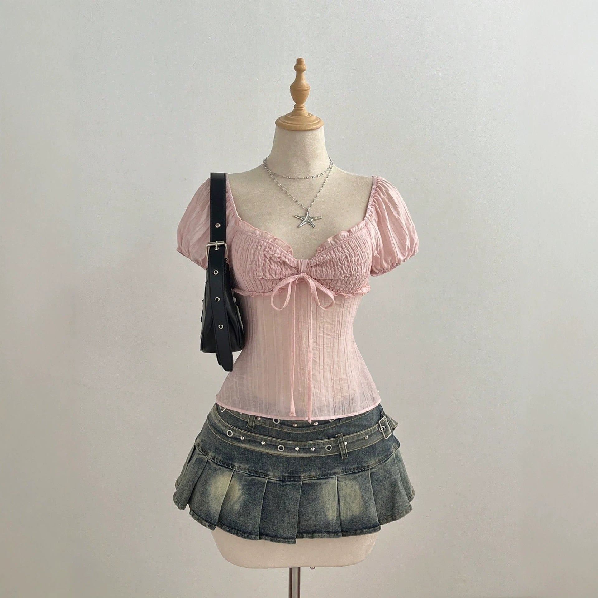 Bow tie tied short sleeved women's shirt